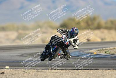 media/Dec-07-2025-CVMA (Sun) [[3e7d2de5dc]]/Race 18-Formula Twins-Formula 40 UL/